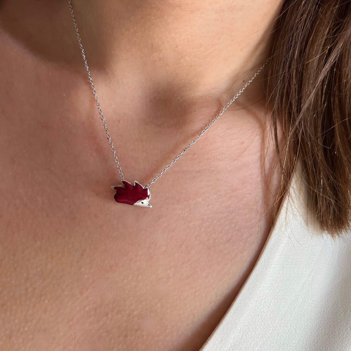 Collana argento con riccio smalto bordeaux