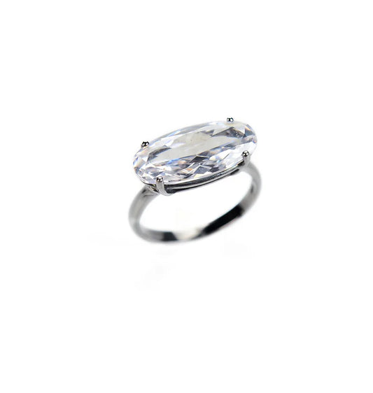 Ring with white zircon