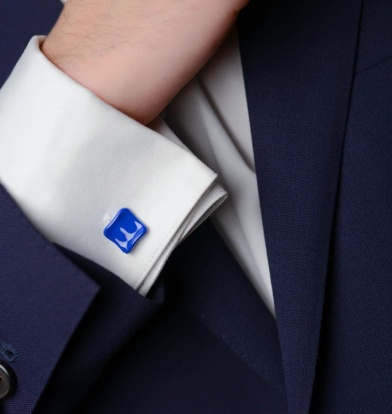 Square cufflinks in silver and blue enamel